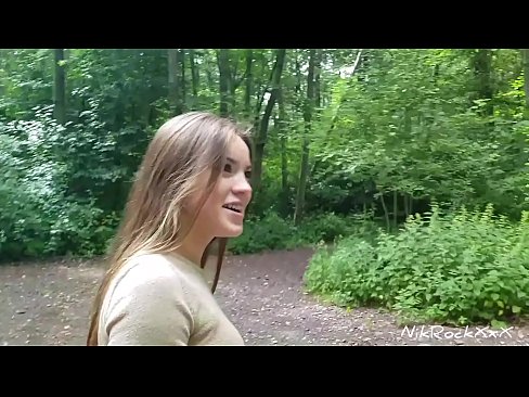 ❤️ エベリナに公共の場でのファックを提案した。彼女はイエスと言った。そして、私は彼女のお尻をファックし、彼女の口の中にザーメンを入れた。そして彼女は小便をした。 ️ アナルビデオ ❌️